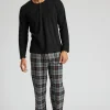 Men Loungeable Fleece & Brushed Cotton Pyjamas - Black