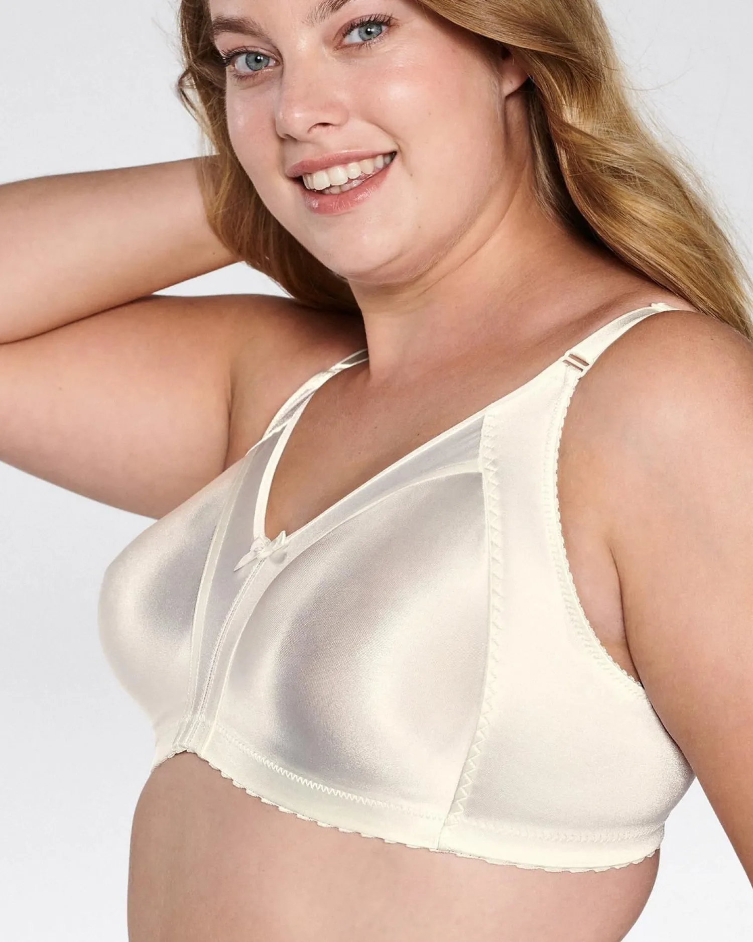 naturana_minimiser_soft_b_0-4.webp Naturana Bras | Minimiser Soft Bra - Ivory