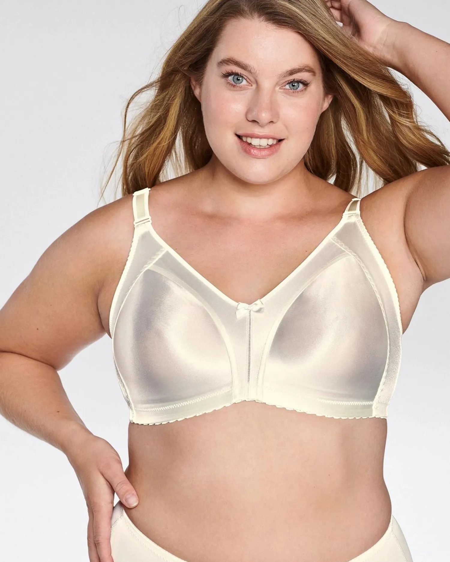naturana_minimiser_soft_b_1-4.webp Naturana Bras | Minimiser Soft Bra - Ivory