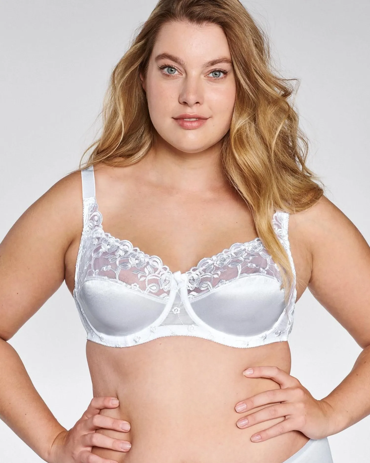 naturana_satin__lace_unde_1-5.webp Naturana Bras | Satin & Lace Underwired Bra - White