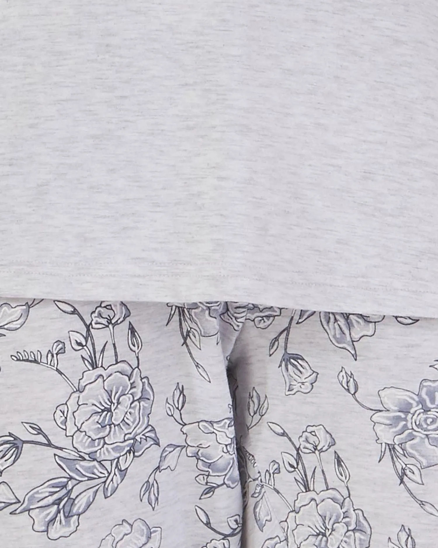 slenderella_sketch_floral_0.webp Slenderella Pyjamas | Sketch Floral Long Pyjamas - Grey