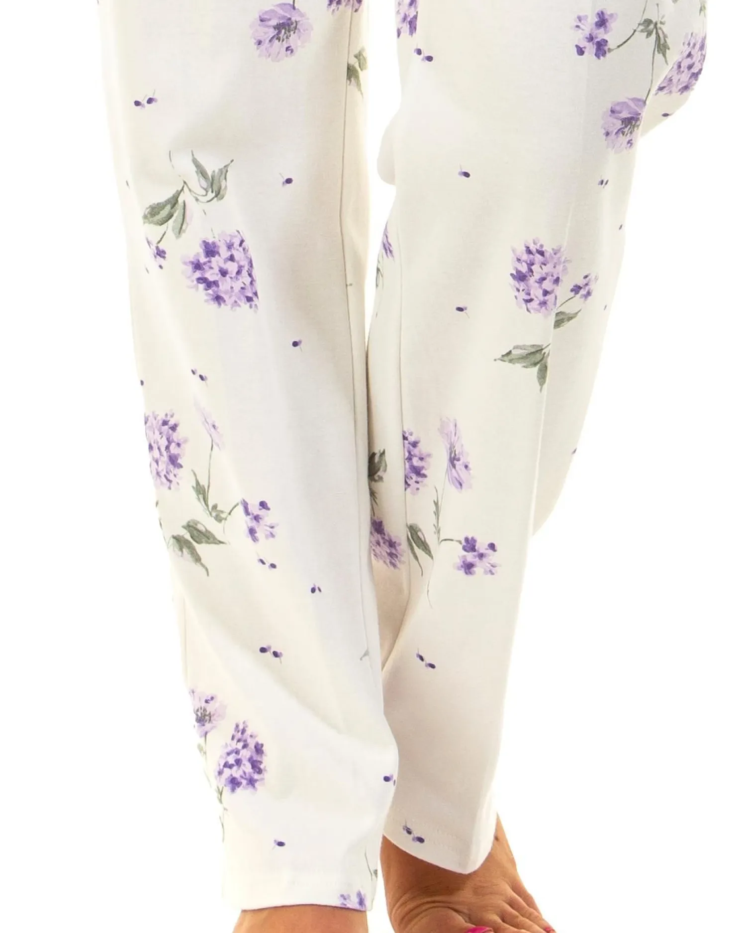 sue_marks_florence_floral_3-1.webp Sue Marks Pyjamas | Florence Floral Button Pyjamas - Lilac